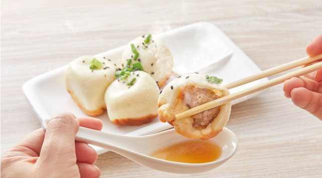 白金豚焼き小籠包 4個